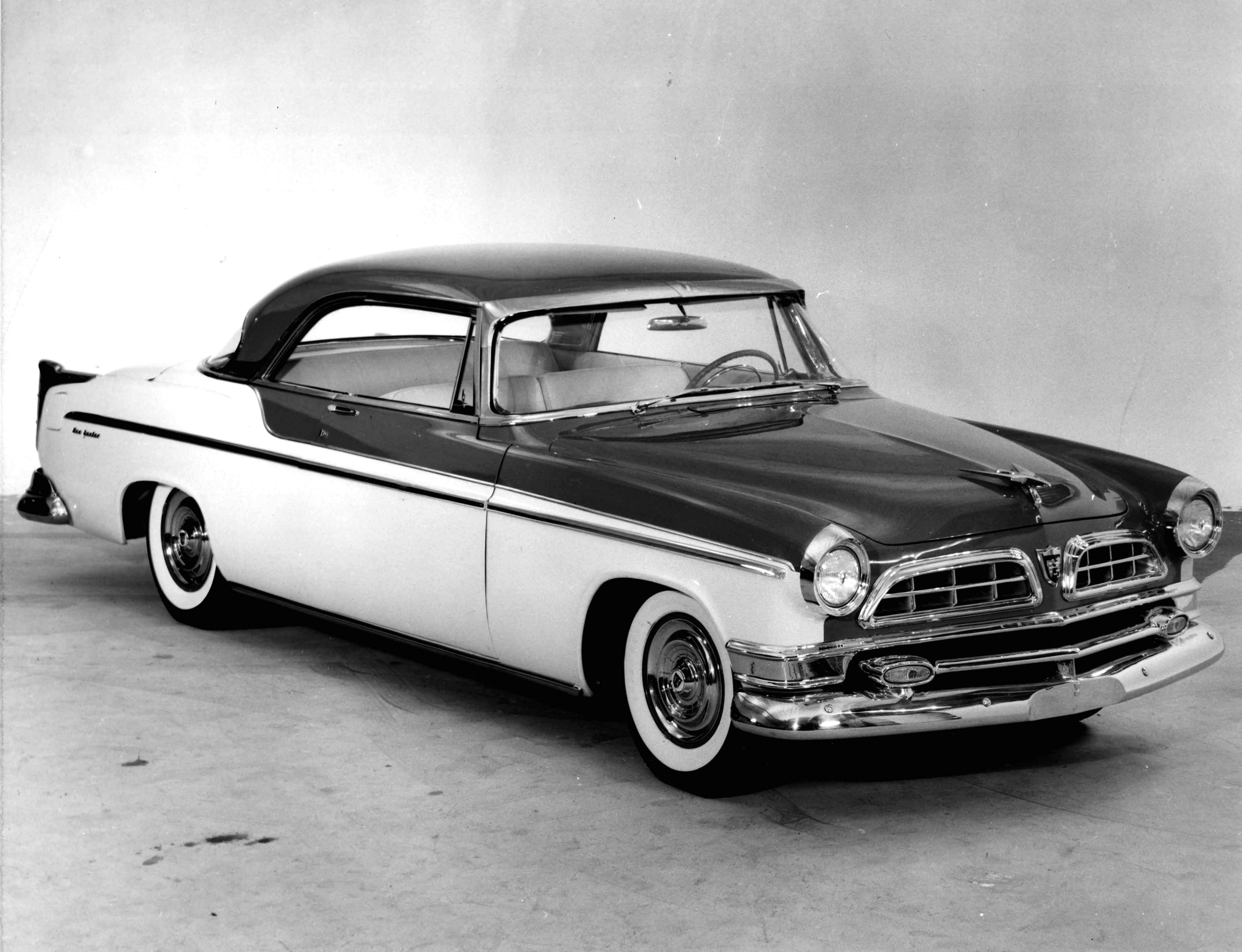 1955 Chrysler New Yorker DeLuxe Newport