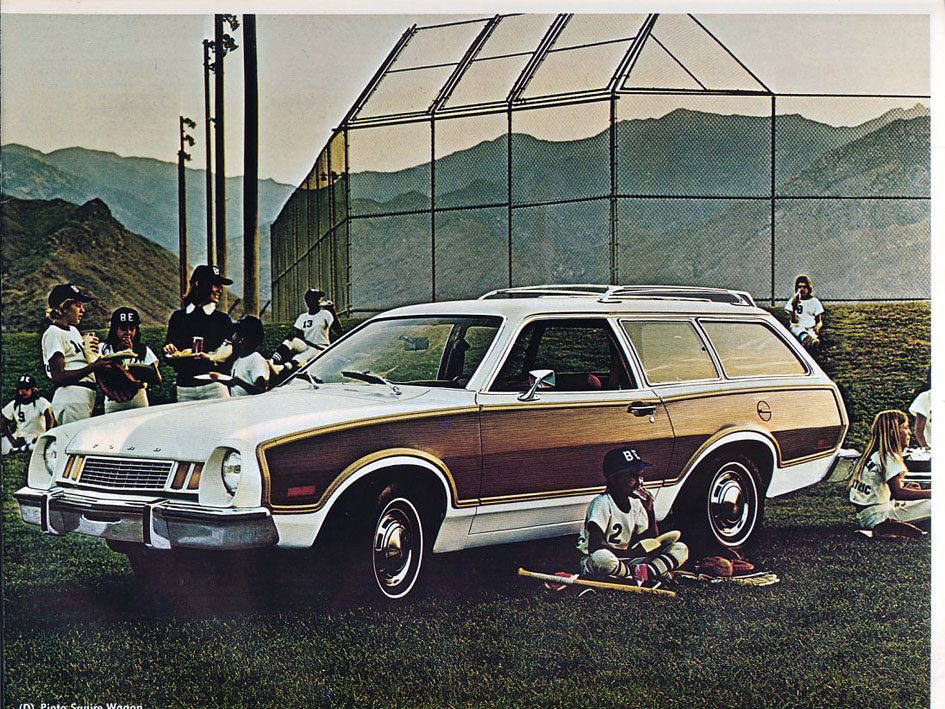 1977 Ford Wagons-03