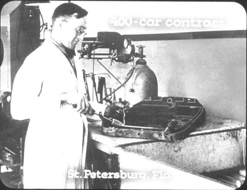 1932 Chevrolet-SWTB-73