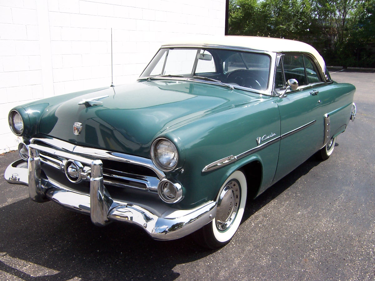 1952 Ford car brochure