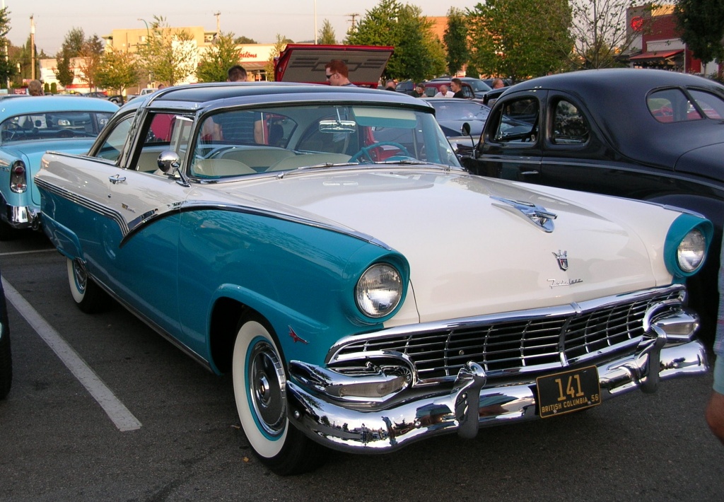 Classic cars 1956 ford