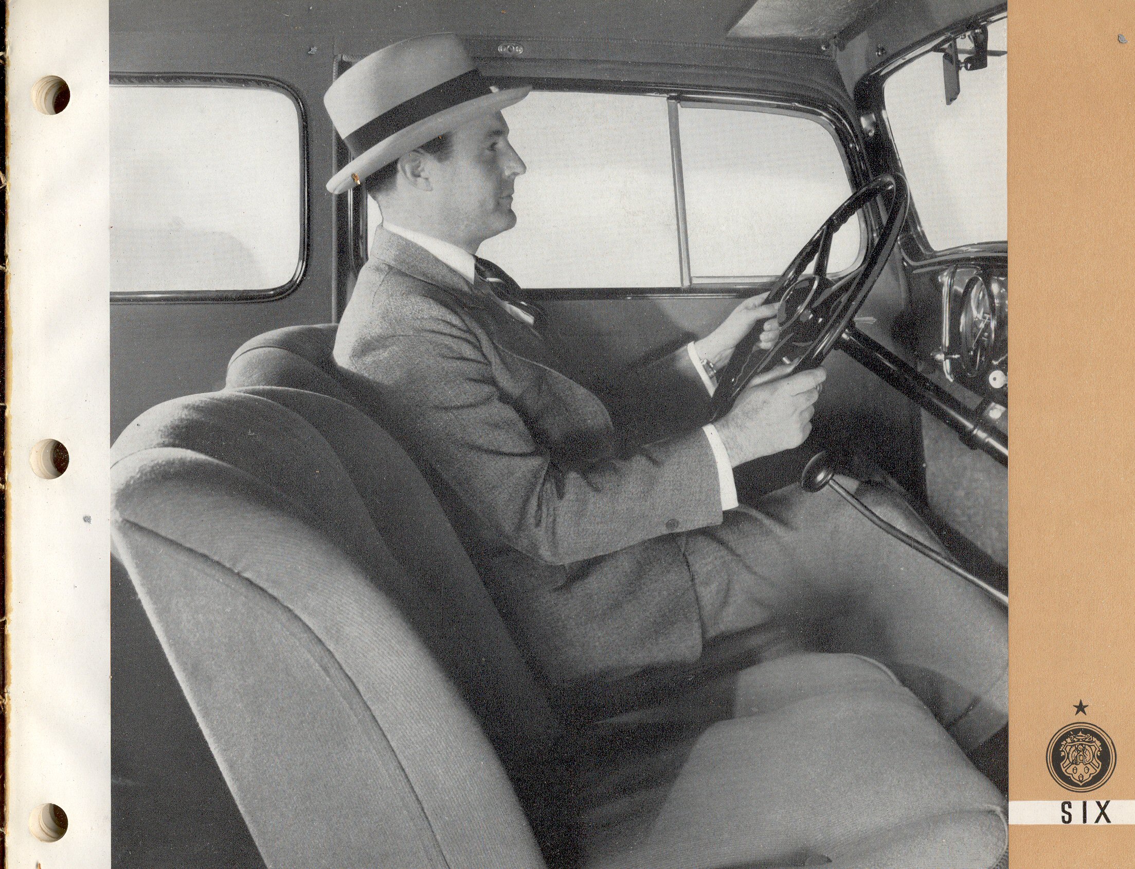 1933 Oldsmobile Booklet-17