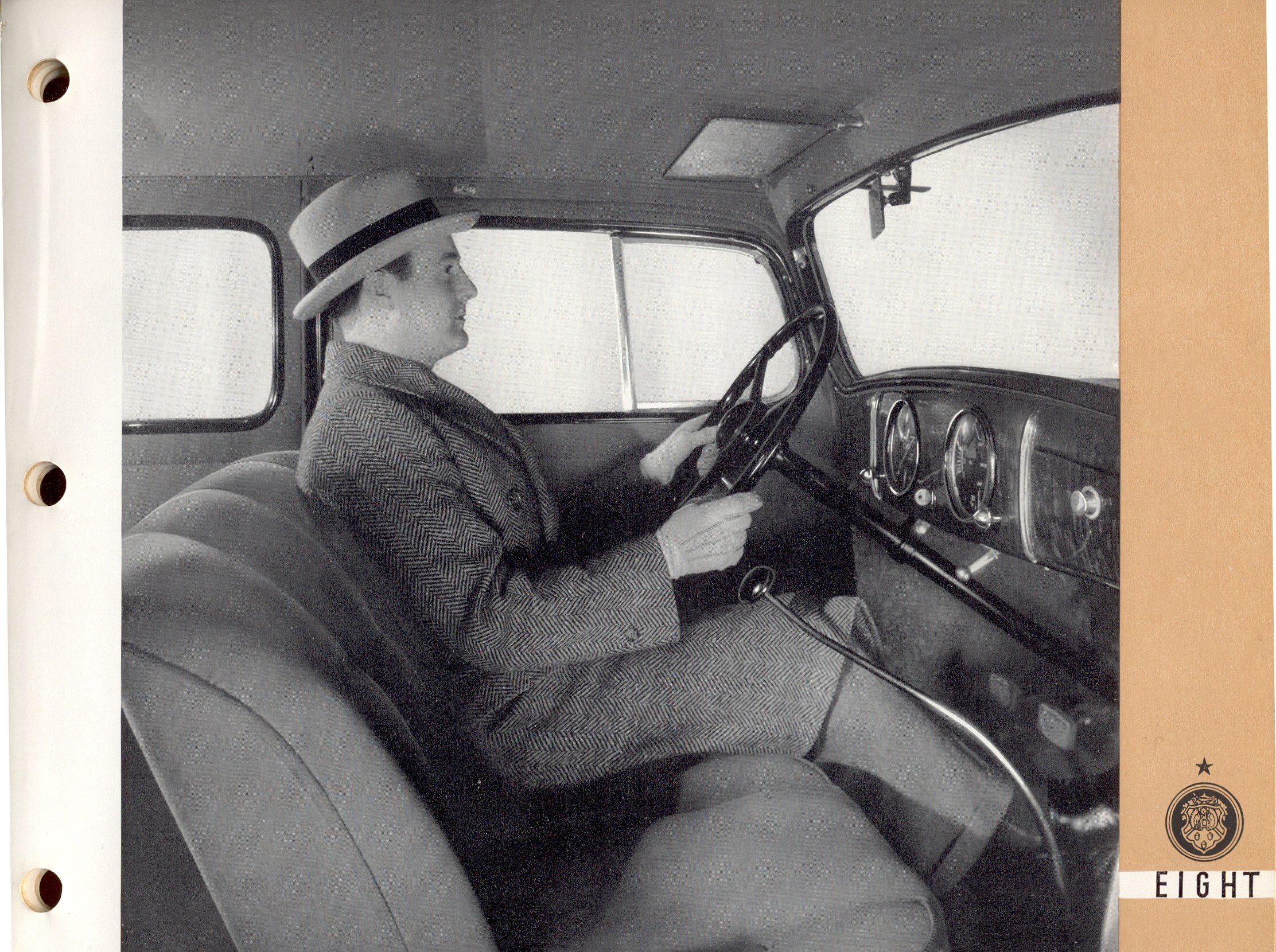 1933 Oldsmobile Booklet-59