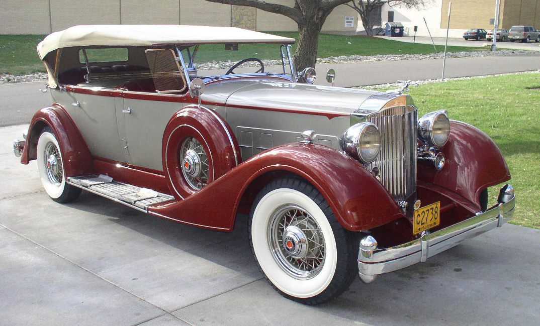 1940 Packard 120 Darrin Conv Vic